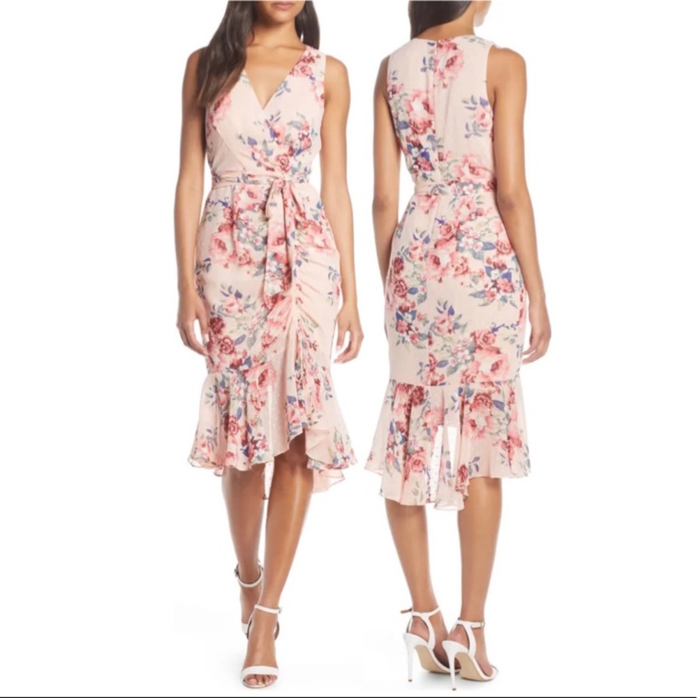 Floral Ruched Chiffon Faux Wrap Dress
ELIZA J Size: 6P Color: Blush